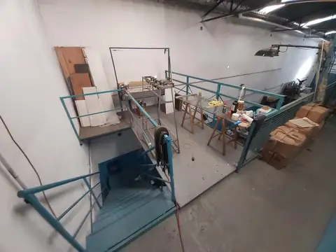 Galpon en Venta 21  mts Fondo