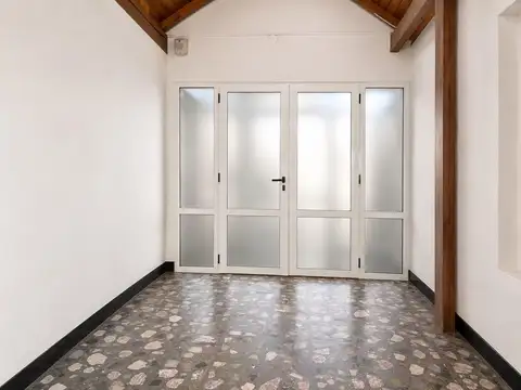 Espectacular Alquiler Comercial / Oficinas en la Quinta Sección