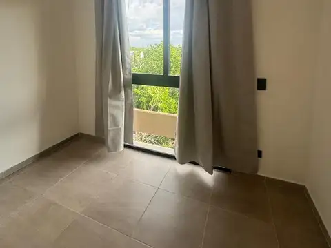 Departamento en Venta en Villa Hipódromo, USD 190.000