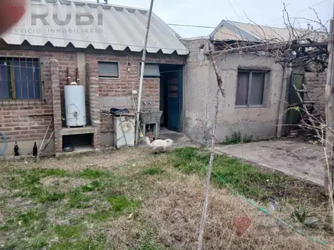 Casa 4 ambientes con 1 baño