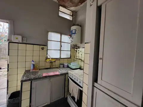 Casa 3 ambientes con 1 baño