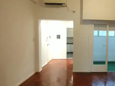 DEPARTAMENTO 3 AMBIENTES FRENTE - 1° PISO ESCALERA