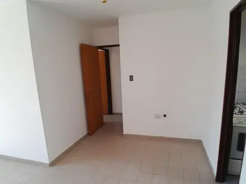 Faustino Allende 1000, Piso 1