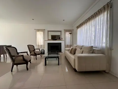 Casa en Alquiler al Noroeste