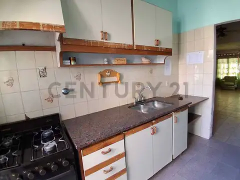 Casa 3 ambientes con 2 baños