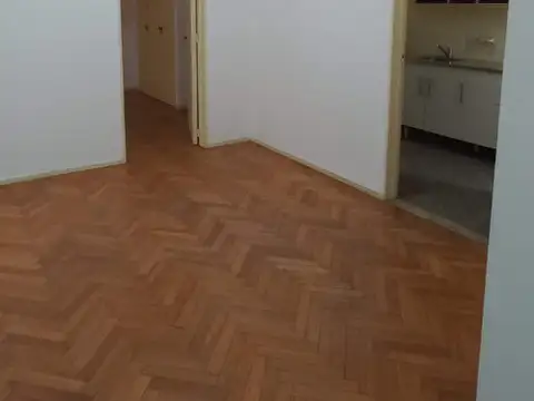 DEPARTAMENTO 2 AMBIENTES MUY LUMINOSO LATERAL