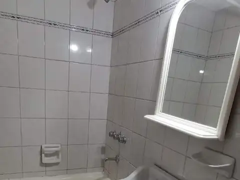 DEPARTAMENTO 2 AMBIENTES MUY LUMINOSO LATERAL