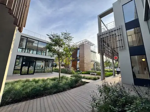 Venta oficina en Complejo Bella Vista Plaza