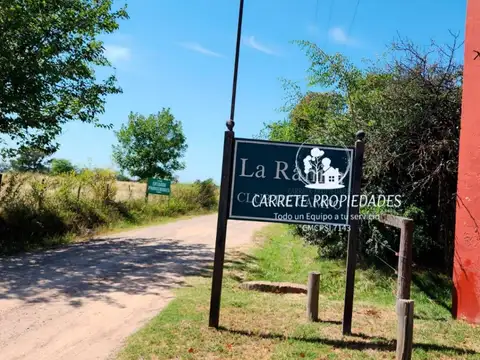 Casa en venta de 4 dormitorios en La Ranita. Lote Central. 100