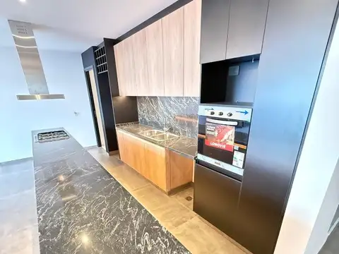 Depto Tipo Casa 4 ambientes con 3 baños