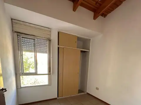 Departamento en Alquiler en Luis Agote, $ 400.000
