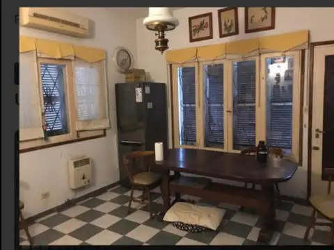 Casa 3 dormitorios Vila 387, Alberdi.