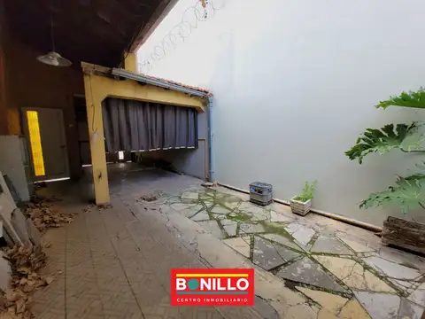 Casa 4 ambientes con 1 baño