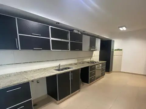 Departamento en Alquiler de 4 ambientes