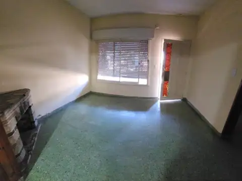 Depto Tipo Casa en Alquiler de 2 dormitorios
