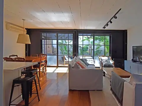 Venta casa triplex 4 ambientes cochera Martínez