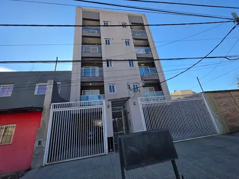 En Martin Coronado en Venta Amplio Monoambiente con Balcon a Estrenar en 1 Piso. F: 8792