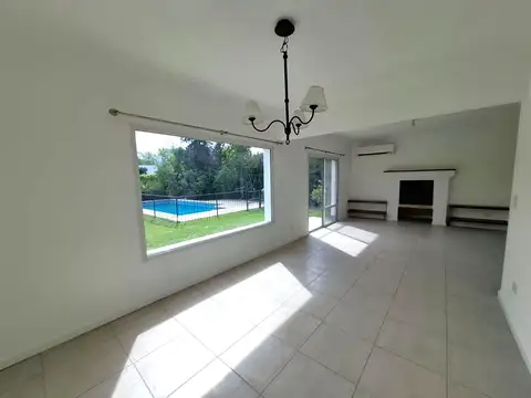Casa  en Venta en La Legua, Pilar, G.B.A. Zona Norte