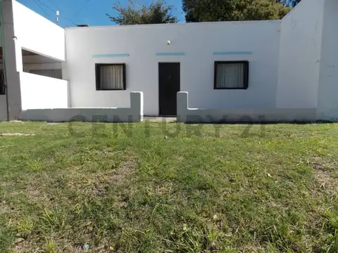Casa a Refaccionar en Venta en Veronica