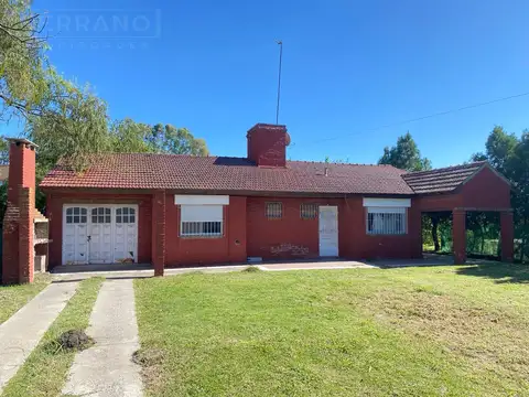 NOE. Venta. Casa 4 ambientes. Moreno al 600. Parque Sakura. Exaltacion de la Cruz. Apto credito
