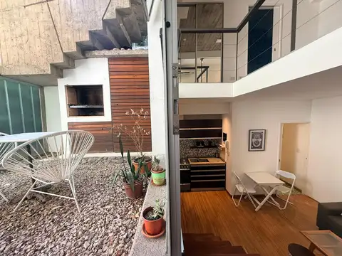 Depto Tipo Casa 2 ambientes con 1 baño