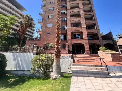 Venta Departamento de Categoría Dos Dorm. - Sum - Piscina Seguridad 24 Hs