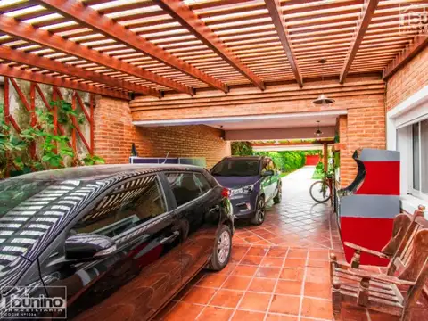 Casa en venta en Funes - 4 Dormitorios