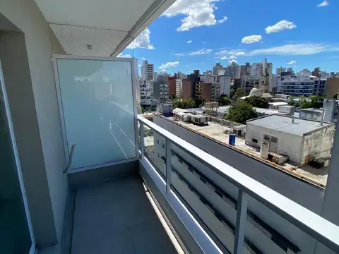 1° DE MAYO Y ZEBALLOS - A ESTRENAR