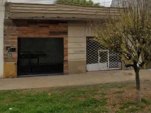 Locales Comerciales en venta - 2 Salones 2 baños - 46mts2 - Tres de Febrero, Caseros
