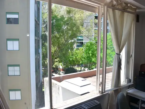 Av. del Libertador 1100, Piso 3