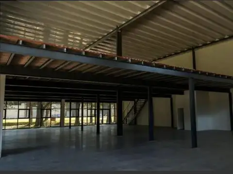 Depósito en PARQUE AUSTRAL 427 MTS CUB