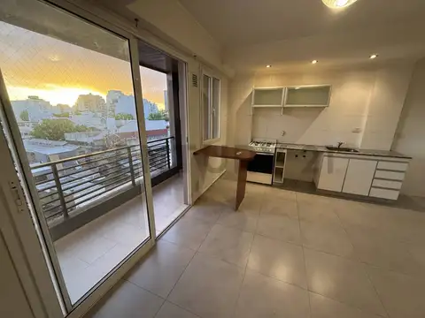 DEPARTAMENTO MONOAMBIENTE CON BALCÓN Y COCHERA EN VILLA DEL PARQUE!