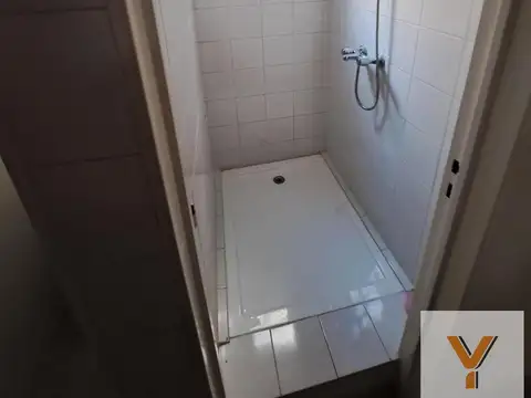 Oficina 3 ambientes con 2 baños