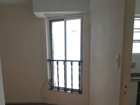 Departamento en Alquiler en Parque Chacabuco, $ 770.000