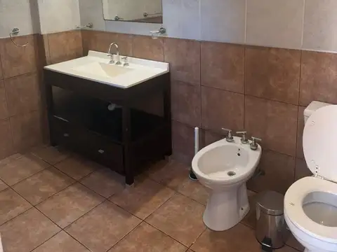 Depto Tipo Casa en Alquiler en Parque Patricios, $ 750.000