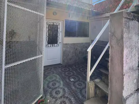 Depto Tipo Casa en Venta 40 años