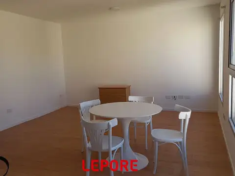 Manuela Pedraza 1700, Piso 4