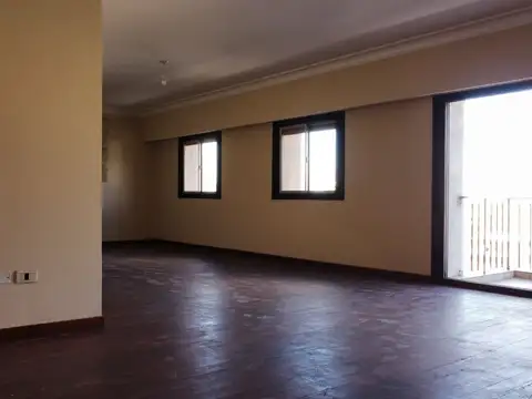 Departamento en Alquiler de 6 ambientes