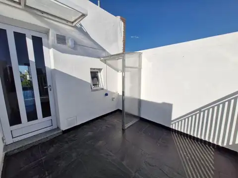 Departamento en Alquiler en Luis Agote, $ 700.000