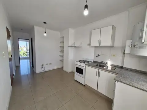 Departamento en Alquiler en Luis Agote, $ 550.000