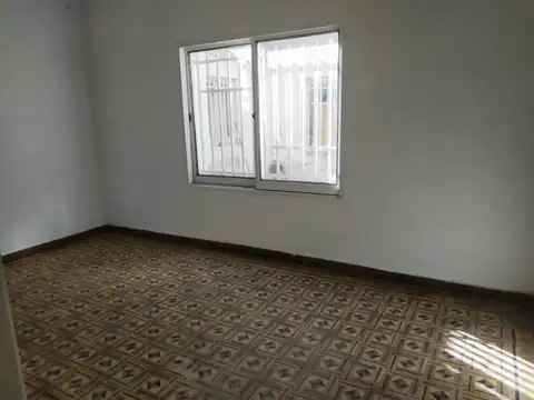 Local en Alquiler 75 años