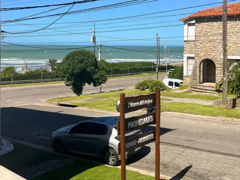 Casa en Alquiler en Punta Mogotes, $ 1.100.000