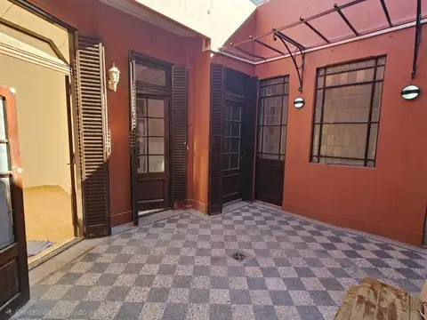 Depto Tipo Casa en Alquiler de 3 ambientes