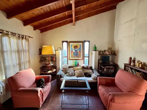 Casa 4 ambientes con 1 baño