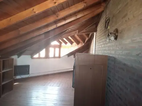 Departamento tipo casa en venta en Beccar