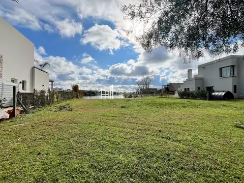 Terreno en Venta en El Canton, USD 145.000