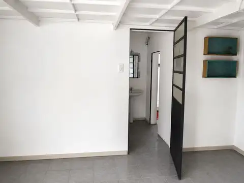 Venta Depósito Villa Ballester Zona Residencial