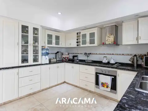 Casa en Venta de 5 dormitorios