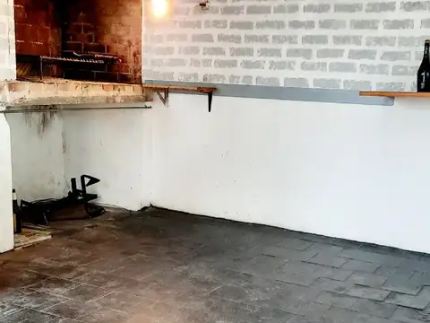 Depto Tipo Casa 4 ambientes con 1 baño