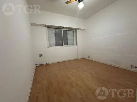 Depto Tipo Casa en Venta 50 años